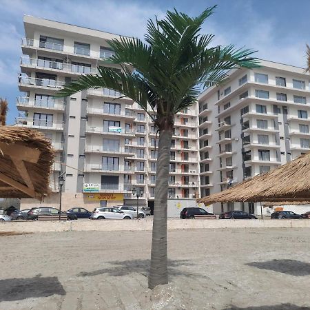 Beach Residence 10 Metri Pana La Plaja Năvodari Екстериор снимка