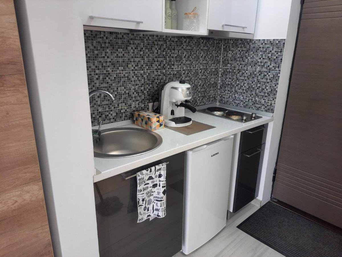 Beach Residence 10 Metri Pana La Plaja Năvodari Екстериор снимка