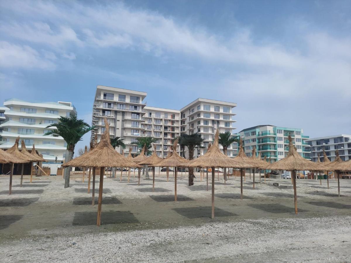Beach Residence 10 Metri Pana La Plaja Năvodari Екстериор снимка