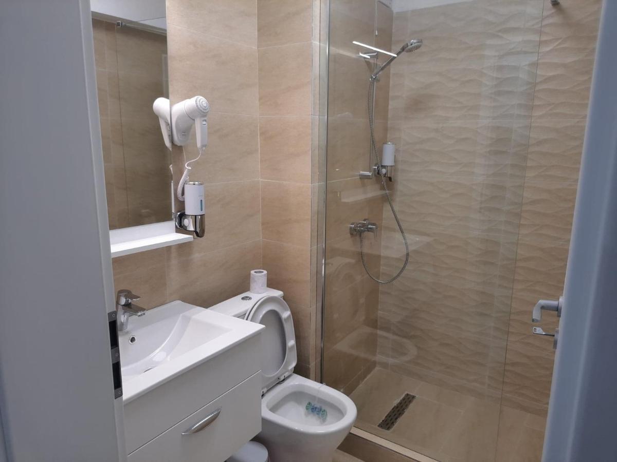 Beach Residence 10 Metri Pana La Plaja Năvodari Екстериор снимка